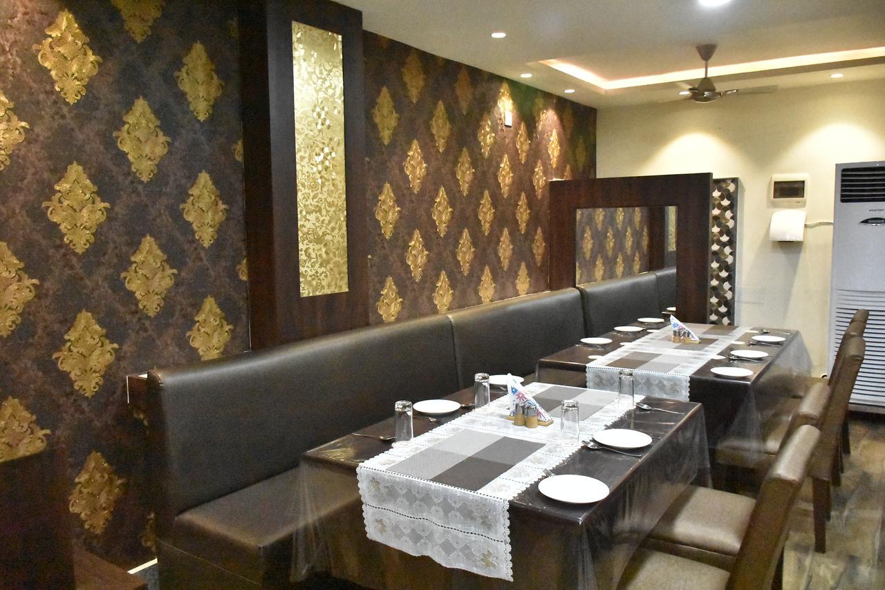 Hotel Daftari Palace Kishanganj Buitenkant foto