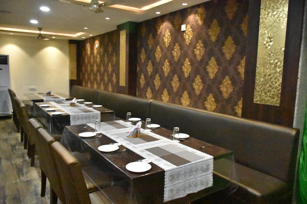 Hotel Daftari Palace Kishanganj Buitenkant foto