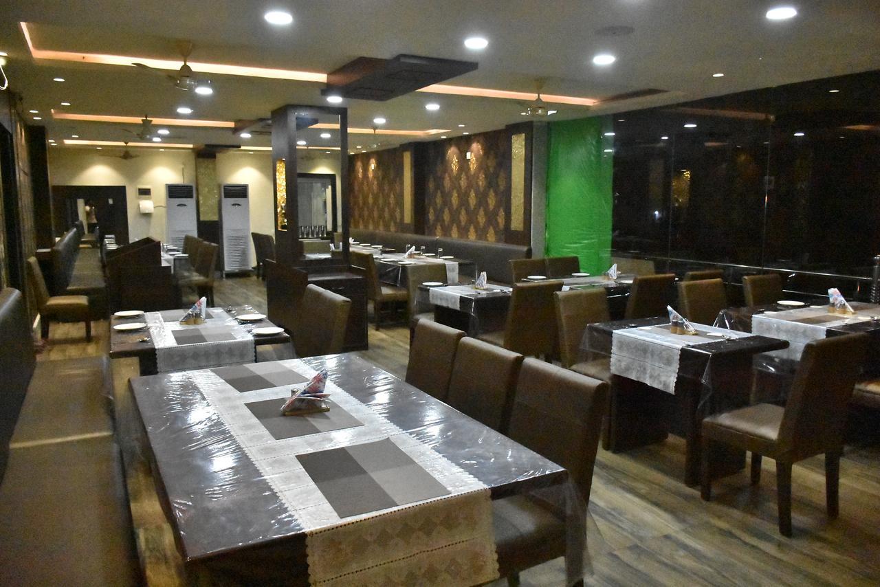 Hotel Daftari Palace Kishanganj Buitenkant foto